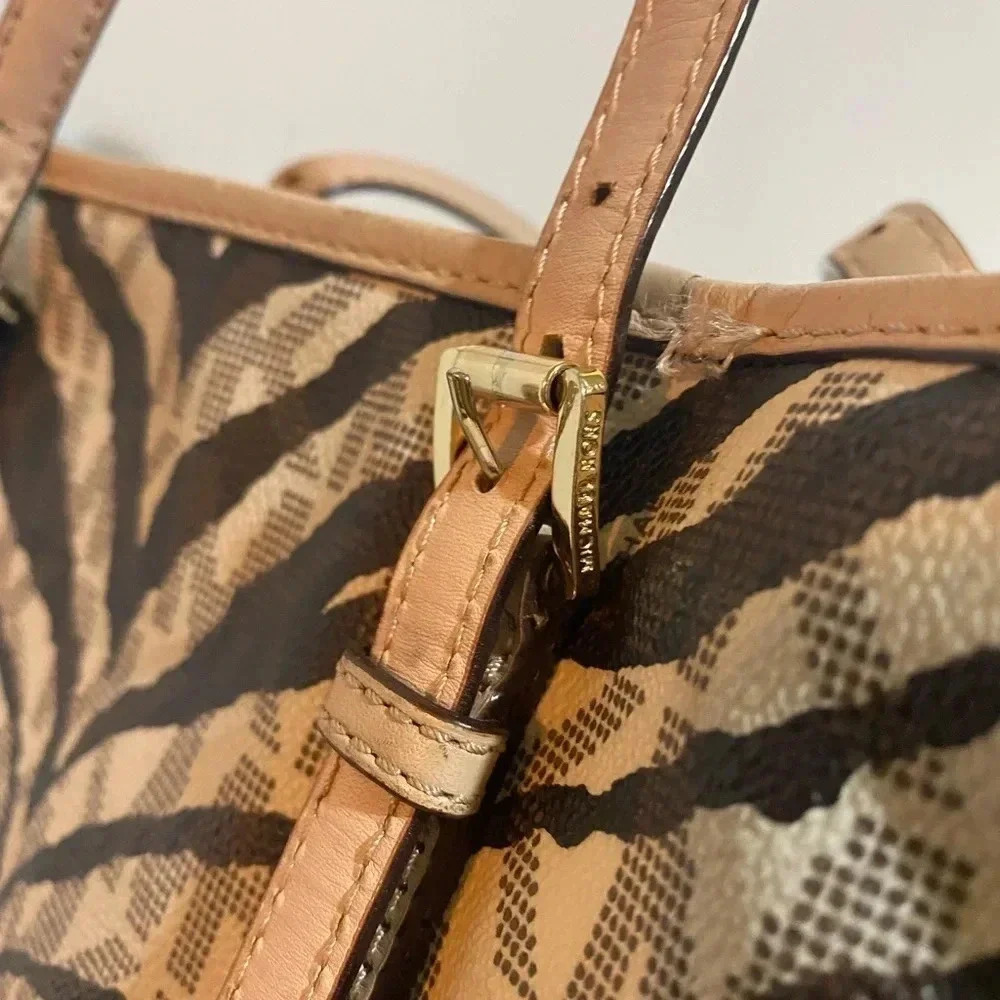 Michael kors print canvas tote handbag - Picture 5 of 13